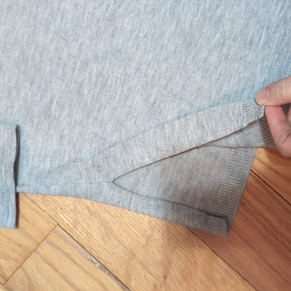 Grey Top - Picture 6 of 6